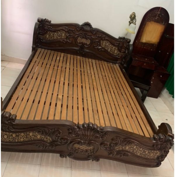 Giường Ngủ Gỗ Gõ Mật Hàng Xưa