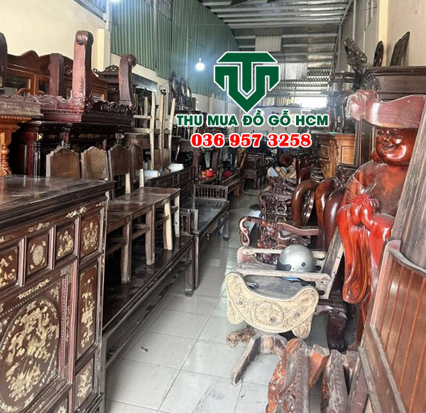 Cửa hàng đồ gỗ ngày xưa 