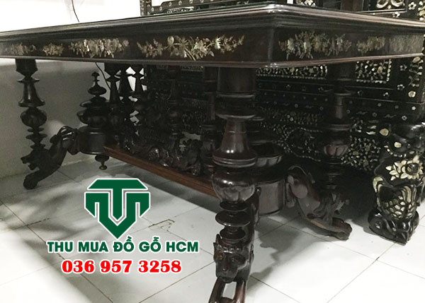 Bàn sư tử ngày xưa được làm bằng mộng gỗ