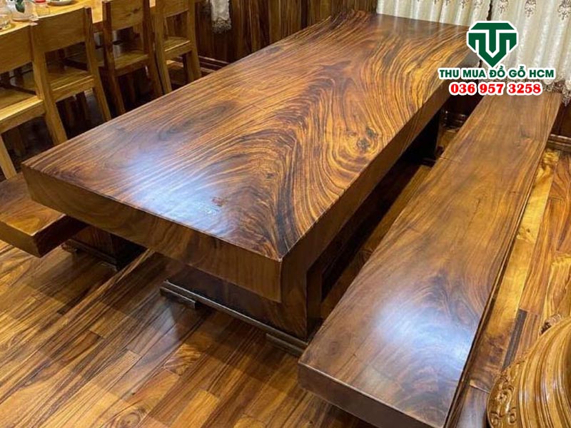 Bộ bàn ghế gỗ Cẩm lai nguyên khối