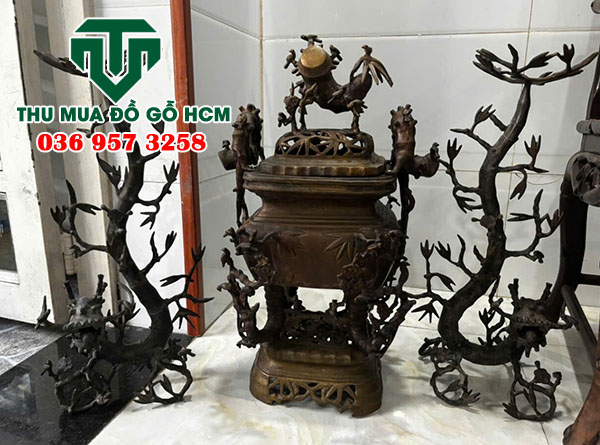 Thu mua lư đồng mẫu mắt tre hiếm gặp 