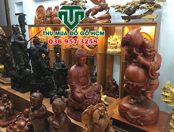 Thu mua lô tượng gỗ cũ của nhà dân