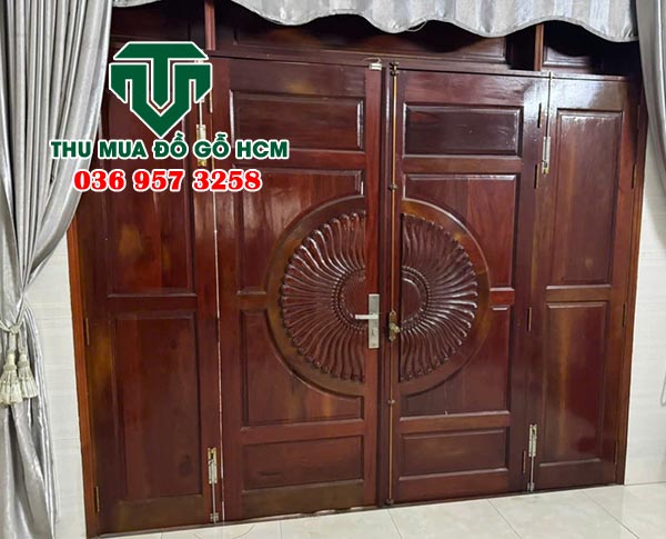 Thu mua bộ cửa gỗ cũ 4 cánh