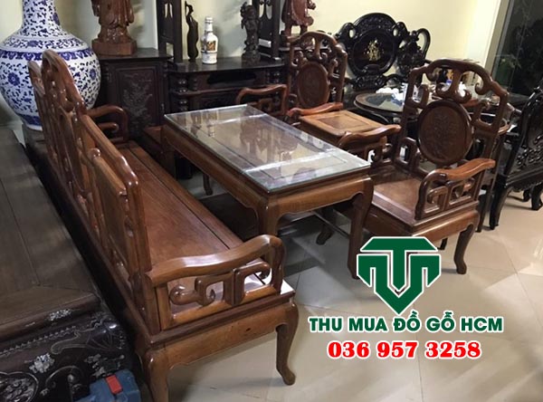 Khách bán đồ gỗ cũ trực tiếp cho chúng tôi không qua trung gian 