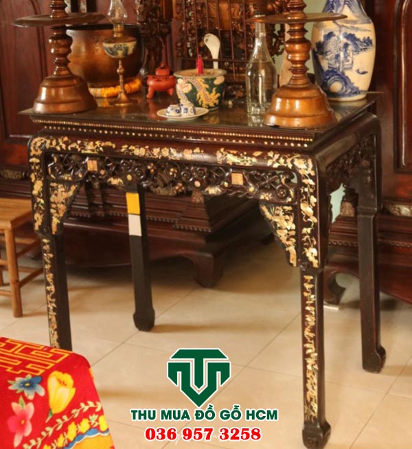 Chiếc tủ thờ cổ cực quý hiếm