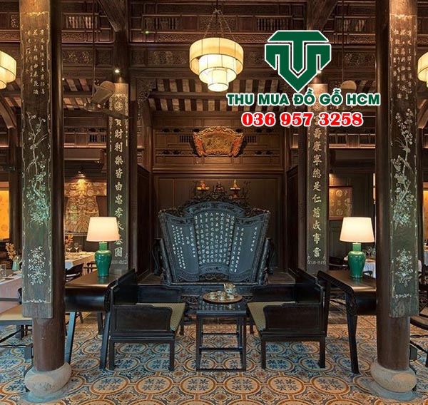 Cửa hàng của nhà sưu tập chuyên săn đồ gỗ cổ truyền thống