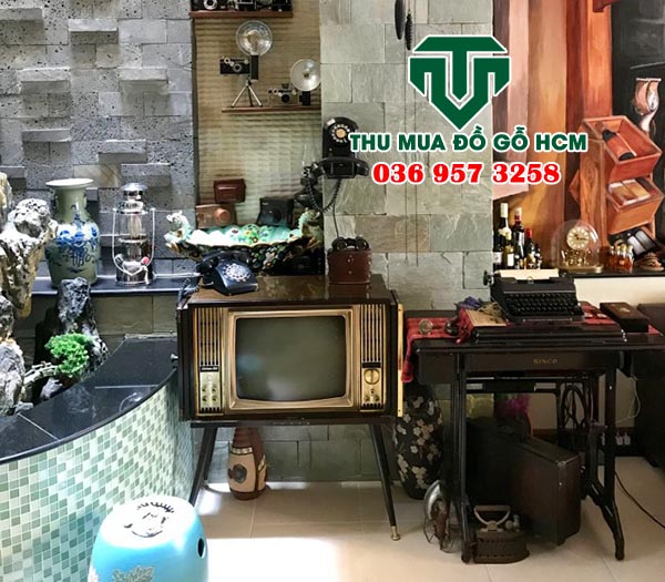 Cửa hàng thu mua máy may xưa cũ 