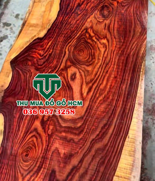 Hình ảnh vân gỗ trắc đỏ 