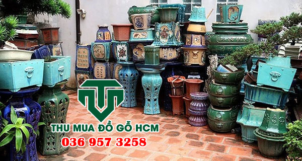 Chúng tôi mới thu mua được lô chậu cây gốm sứ số lượng nhiều trong nhà dân 