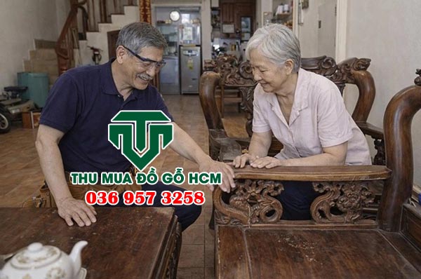 Khảo sát bàn ghế gỗ tại quận 7 trước khi mua