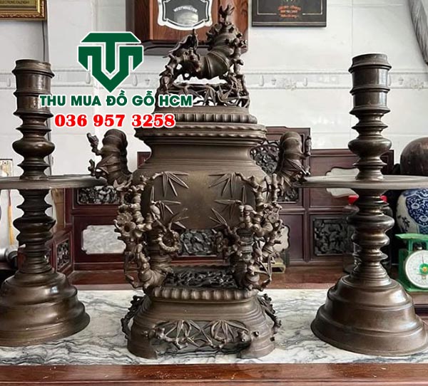 Thu mua lư đồng thau cũ giá cao  