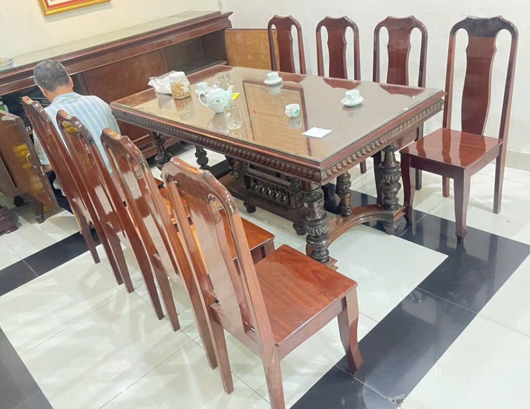 thu mua bàn chữ C cổ xưa