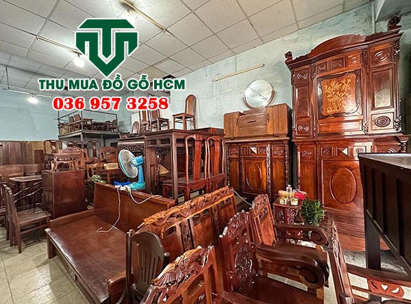 Chúng tôi chuyên thu mua bàn ghế gỗ cũ tại Bình Tân 