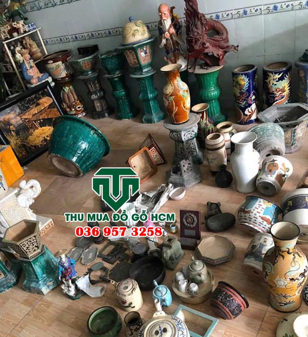 Cửa hàng thu mua bình bông gốm sứ và bình bông đồng của chúng tôi