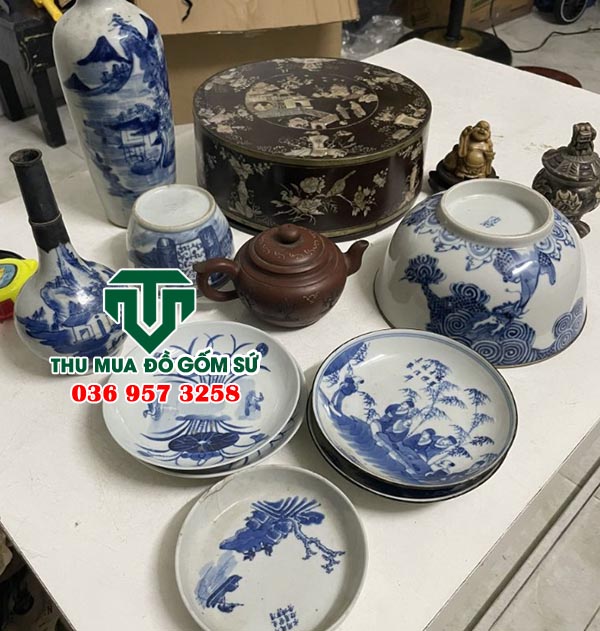 Thu mua được lô tô chén dĩa cổ xưa của nhà dân